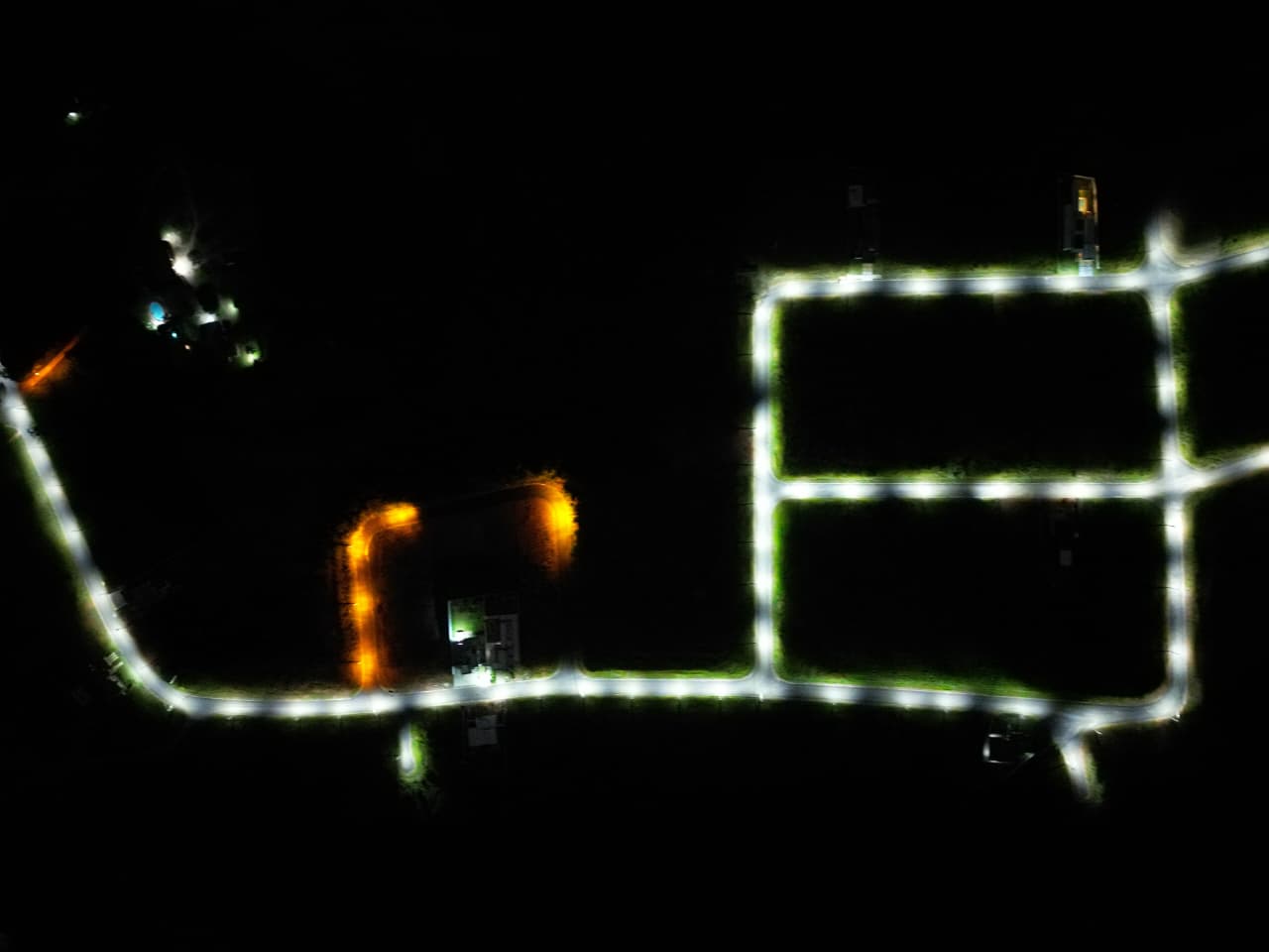 Iluminação das vias internas durante a obra 5