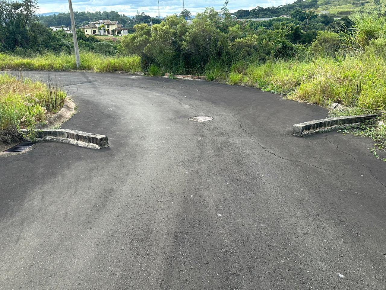 Rua interna sem pavimentação 11